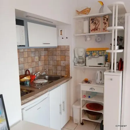 Apartment 2 Personnes Proche Et Commerces - 2phoe504 Canet-en-Roussillon
